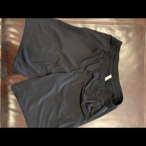 Lululemon Men’s XL active short